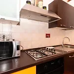 Colourful & Cozy Apartment Cenisia