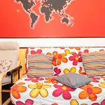 Colourful & Cozy Apartment Cenisia